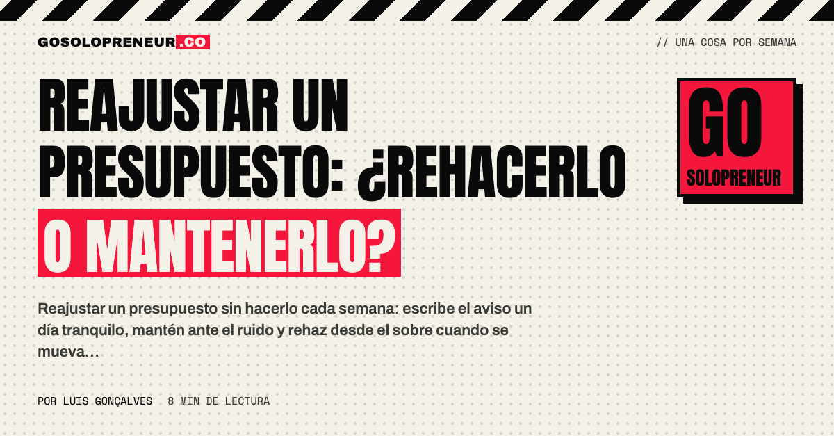 Mano tachando una cifra en un presupuesto con un aviso escrito en el margen