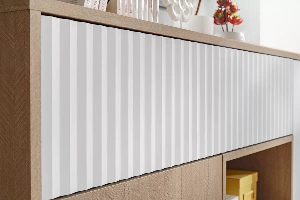Bliwon komód 100 cm fiókokkal - skandináv halszálka / fehér matt Komód Bliwon K01 fiokokkal 100 cm - jodelka scandi / fehér mat