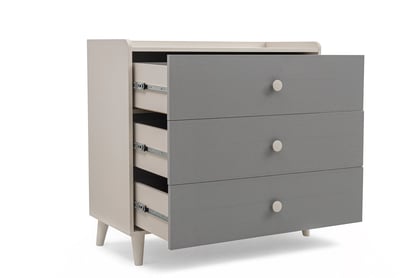Comodă cu sertare Marla 90 cm - nisip deșert / palladium gri Comoda dziecieca Marla 90 cm cu sertare - piasek pustyni / gri pallad