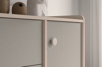 Comodă cu sertare Marla 120 cm - nisip deșert / palladium gri Comoda cu sertare Marla 120 cm - piasek pustyni / gri pallad
