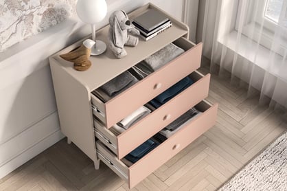 Comodă cu sertare Marla 90 cm - nisip deșert / roz millennial Comoda cu sertare Marla 90 cm - piasek pustyni / millenial pink
