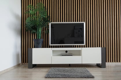 Moderný TV stolík Modi 188 cm - biely mat moderná TV skrinka Modi - vizualizácia 2