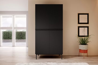 Dulap Nicole cu picioare și mânere metalice 100 cm - negru mat / picioare negre dulap Nicole 100 cm z rafturi - negru mat / negru nozki