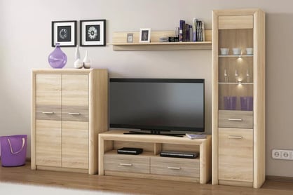 TV stolík Mogazi 13 so zásuvkami a otvorenými priehradkami 138 cm - dub sonoma svetlý / dub sonoma truflový TV skrinka Castel 13 so zásuvkami i wnekami 138 cm - Svetlá  sonoma/ sonoma truflowa