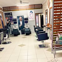 Established Hair Salon in Prime Burleigh Heads Location image