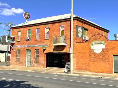 LEASEHOLD - Royal Mail Hotel, Mooroopna VIC - 1P0268 image
