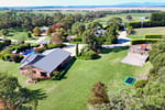 HOLIDAY COTTAGES, COASTAL, MOTEL