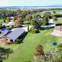HOLIDAY COTTAGES, COASTAL, MOTEL image