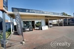 Retail/Cafe shop  on the main road for lease