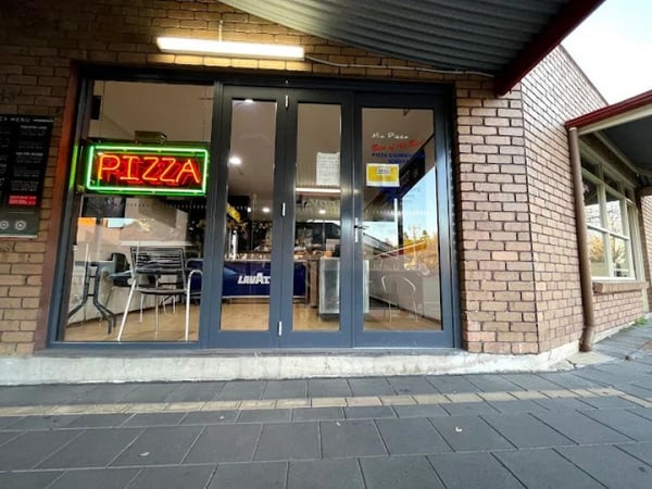 PIZZA BAR FOR SALE IN HEART OF BAROSSA VALLEY