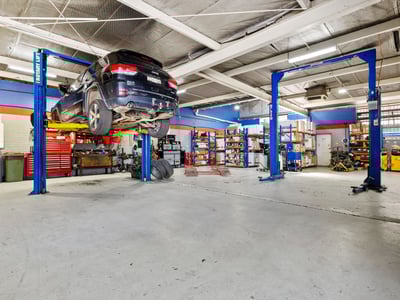 Established Automotive Service Centre - ACT image