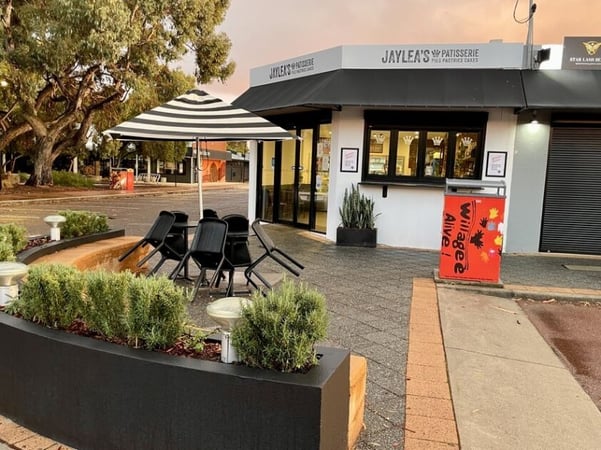 Award-Winning Patisserie/Bakery with Freehold Commercial Property