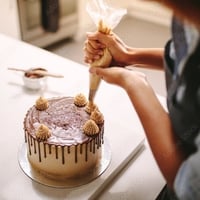 THRIVING CELEBRATION CAKE BUSINESS FOR SALE image