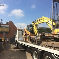 Machinery ,& constructions gear tilt tray service image