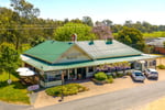 FREEHOLD - Whorouly Hotel, VIC - 1P0573