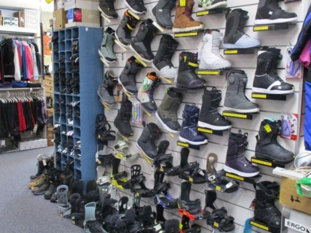 Well-Established Retail & Rental Snow Sports Business For Sale - Prime Belconnen, ACT- High Foot Traffic - Equipment Included - Training Provided - Gr, photo 8