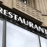 Bendigo * Restaurant * Best Location * Suit Any Cuisine * Nice And Profitable [2405101] image