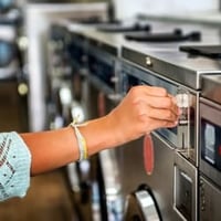 Automatic Coin Laundry For Sale $2 , 000/ Per Week Takings And Growing [2409271] image