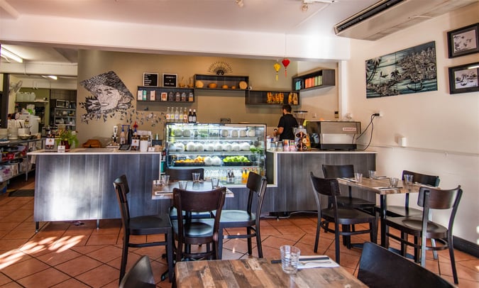 Restaurant - Great Location - Full Team In Place