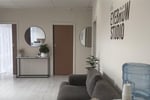 Thriving Beauty Salon - The Eyebrow Studio