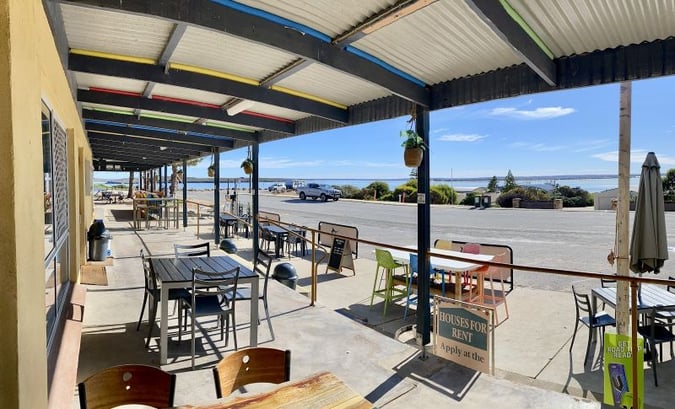 VENUS BAY LICENSED GENERAL STORE + HOUSE + VACANT CORNER ALLOTMENTPRIME LOCATION FREEHOLD OR LEASEHOLD AVAILABLEROOM TO EXPAND