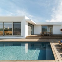 Solid Performer Aluminium and Glass for Construction image