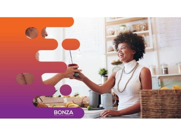 36002 Popular Juice & Smoothie Bar - High-Traffic Retail Hub