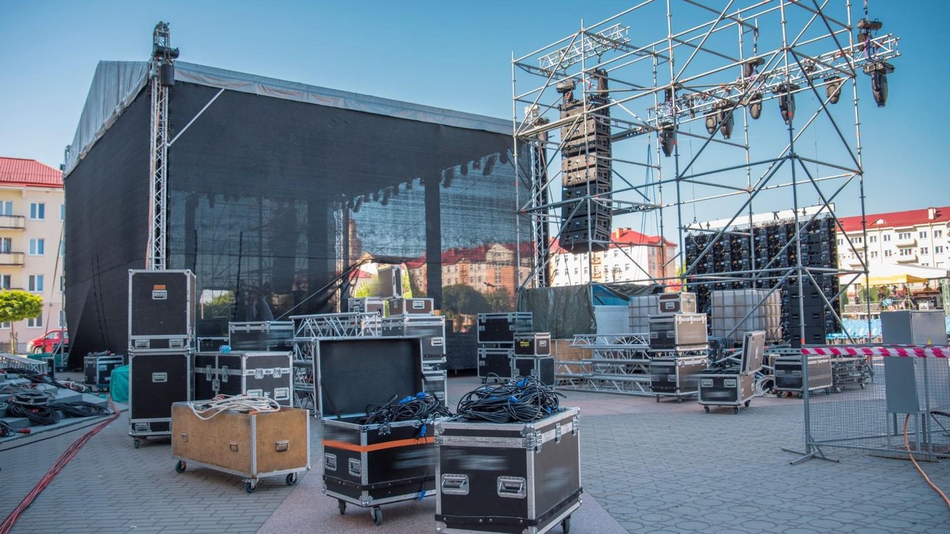 Entertainment & Performing Arts Products Wholesaler, photo 6