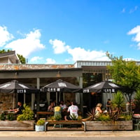 LEASEHOLD - Tomahawks Bar & Eatery, Bright VIC - 1P0589 image