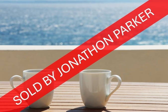 SOLD! WATERFRONT LICENSED CAFE / RESTAURANT