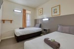 LEASEHOLD - Bishops Lodge, Narrandera NSW - 1P0548