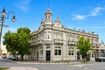 LEASEHOLD - Bull & Mouth Hotel Motel, Maryborough VIC - 1P0576