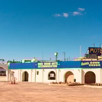 Radekas Downunder Motel image