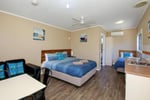 LEASEHOLD - BIG 4 Cabin Park Hay, NSW - 1P0183
