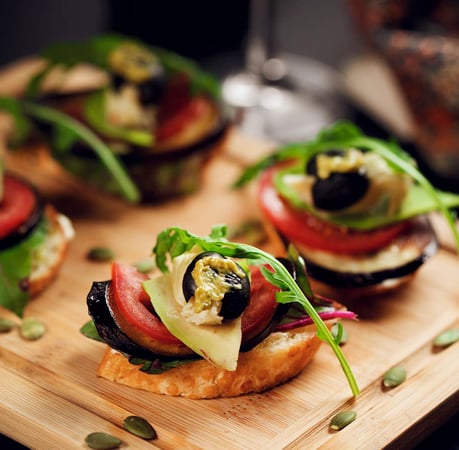 The Smart Cafe Alternative: Catering & Kiosk Footprint with Double the Income