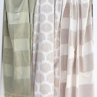 Established Designer Pool Lifestyle E-Commerce Brand | Australia-Wide image