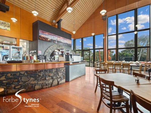 Large Licenced Cafe - Snowy Mountains, NSW