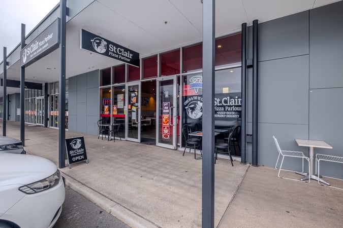 High-Traffic Shopping Centre Pizzeria - Strong Sales, Fully Fitted Out