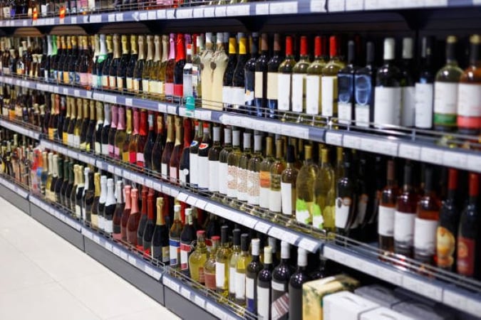 METRO LIQUOR STORE - WEEKLY SALES APPROX $45,000