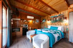 FREEHOLD FOR SALE BY EXPRESSIONS OF INTEREST - Golden Leaf Motel, Myrtleford VIC - 1P0584