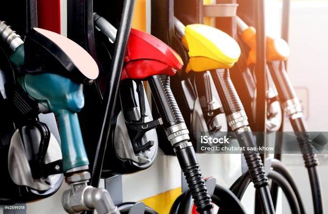 Service Station, Convenience Store with 3 bedroom house in Regional Victoria.