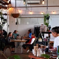 (sold) 5 Day Cafe * Full Commercial Kitchen + Courtyard [1804031] image