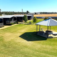 NSW Griffith Region Accommodation Business For Sale - 1P0363 image