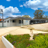 FREEHOLD - Glenrowan Kelly Country Motel, VIC - 1P0529 image