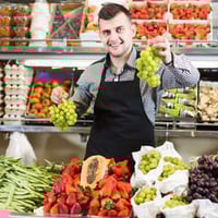 Well Established Fruits & Vegetable Shop Ref: 10057 image