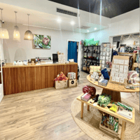 Profitable Retail Boutique - Loyal Clientele primary image