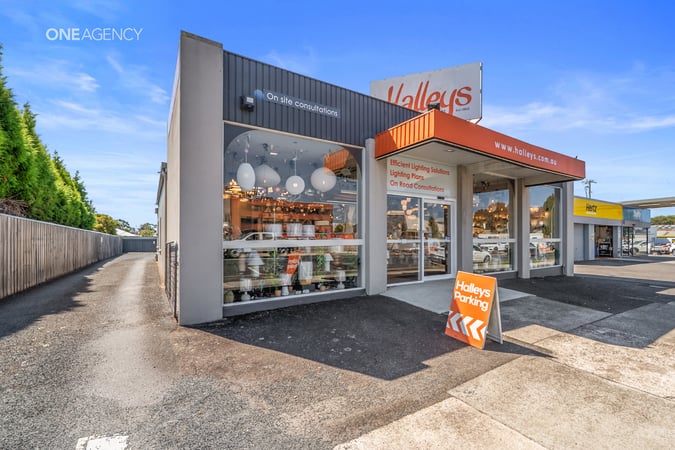 Award Winning Devonport Lighting and Design Specialist with 180 Plus Supplier Relationships