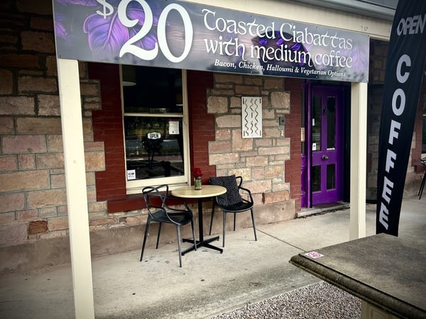 Popular Adelaide Hills Cafe - Littlehampton, SA