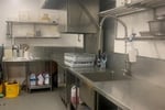 Chicken & Chip OR Fish & Chip shop, Gold Coast north, Near new equipment, Possible for 491 Visa!