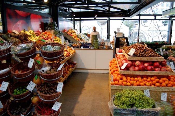6 DAY FRESH FOOD MARKET & CAFE - UNDER OFFER